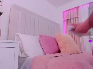Ami_sweet_18 webcams show profile image 