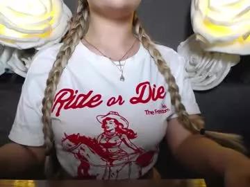 anastacyyellig from Chaturbate