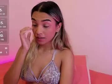 annebull_ from Chaturbate