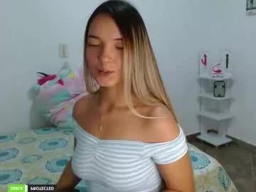 annie_che77y from Chaturbate