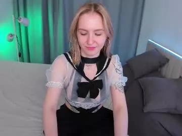 annie_leone from Chaturbate