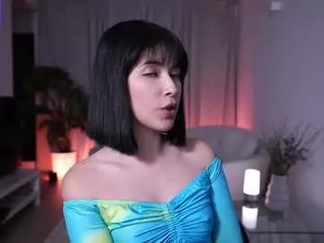 anniehillofficial_ from Chaturbate