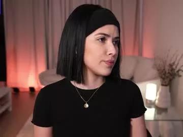 anniehillofficial_ from Chaturbate
