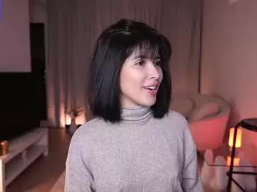 anniehillofficial_ from Chaturbate