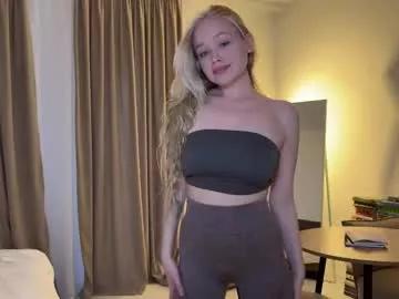 anntourage from Chaturbate