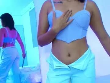 Discover our girls online shows and discover the company of countless livestreamers, with stunning shapes, sex toys and more.