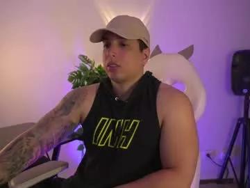 appolo_allen from Chaturbate