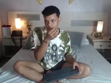 appolo_cooper16 from Chaturbate