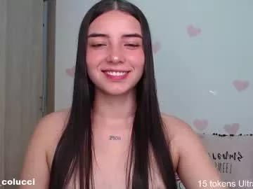 aratna_coluccii from Chaturbate