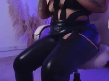 arianna__smith_ from Chaturbate