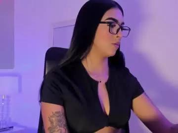 arirobert_ from Chaturbate