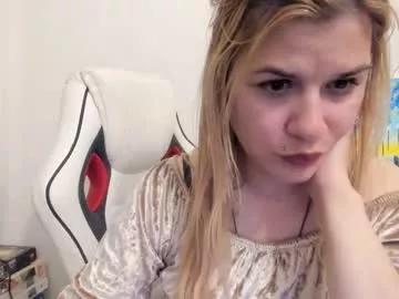 Photos of artsyandcraftsy_ from Chaturbate is Freechat