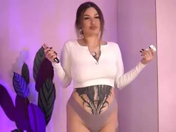 aryadeluna from Chaturbate
