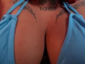 Atennea_diiossa webcams show profile image 