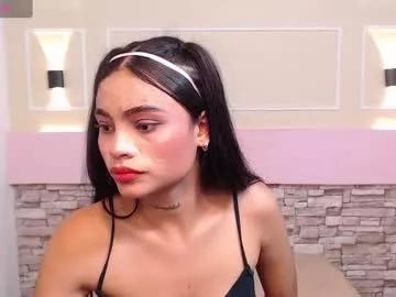 Discover our girls online shows and discover the company of countless livestreamers, with stunning shapes, sex toys and more.