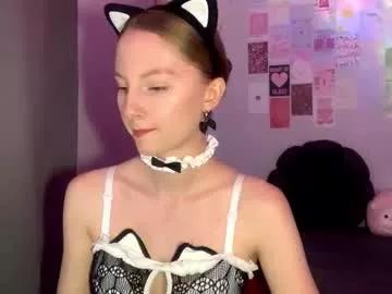 autumnroginson from Chaturbate