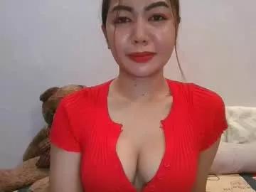 badaxx_tricia from Chaturbate