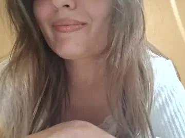 Beatris842689 webcams show profile image 