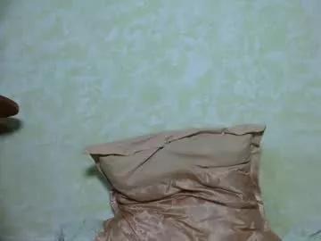 bebrovanatoly from Chaturbate