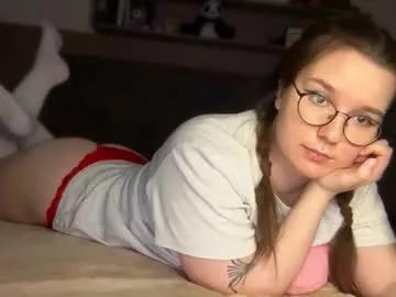 beeblossom from Chaturbate