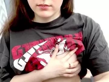 beeblossom from Chaturbate