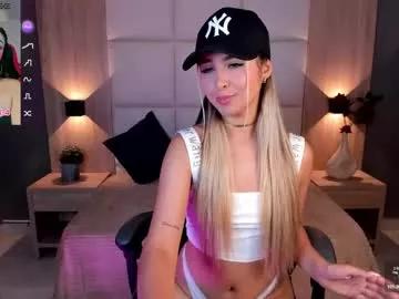 bella1207 from Chaturbate