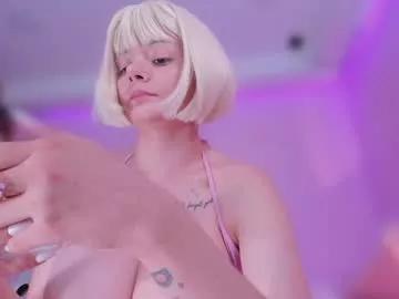 bella_adams_ from Chaturbate