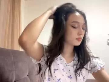 bella_gasp model from Chaturbate