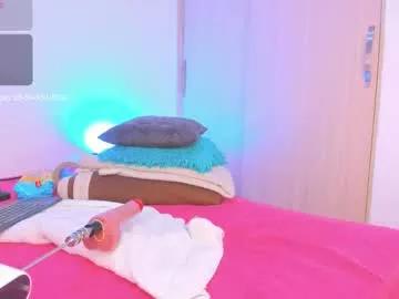 bella_perri from Chaturbate