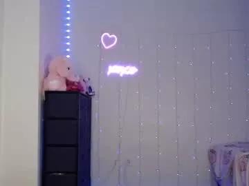 bellamonroee from Chaturbate
