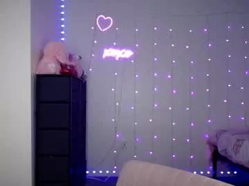 bellamonroee from Chaturbate