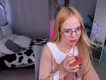 bellamontgomery from Chaturbate