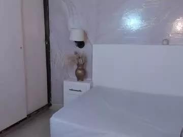 bellasky4 from Chaturbate