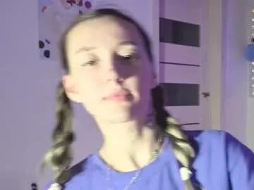 bellaward2 from Chaturbate