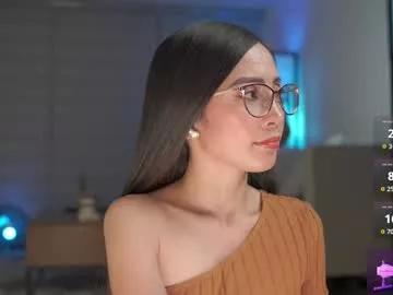 belle_adrienne model from Chaturbate