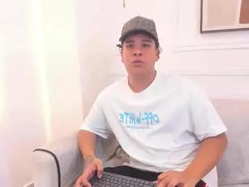 bennett_alejoo from Chaturbate