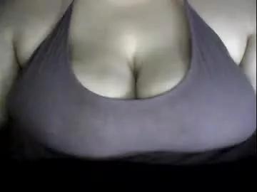 bigbitch31 from Chaturbate