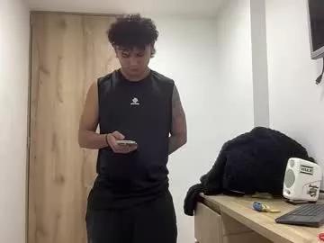 bob_pettersonn from Chaturbate