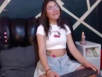 bombon_24 from Chaturbate