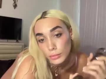briiiibaby01 from Chaturbate
