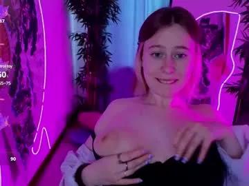 brook1yn_white from Chaturbate