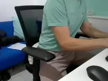 bubblebumdave from Chaturbate