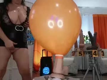 Discover our girls online shows and discover the company of countless livestreamers, with stunning shapes, sex toys and more.