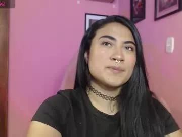 bunnyemilyr0s33 from Chaturbate