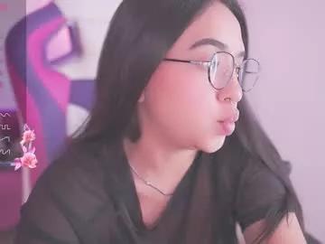 Buttercup_li_ webcams show profile image 