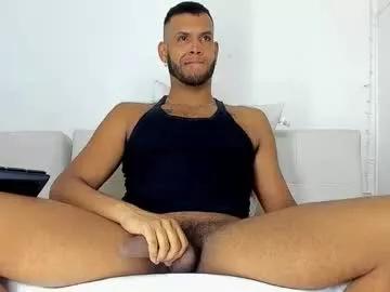 callmeby_lebron from Chaturbate