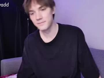 callmenineoneseven from Chaturbate