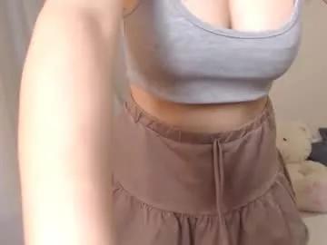 carrie_henn from Chaturbate