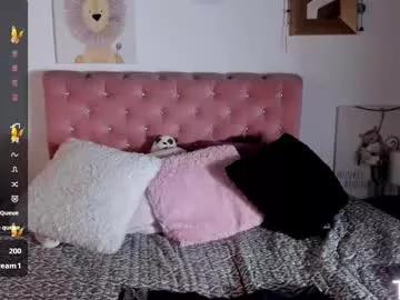 celesteredds from Chaturbate