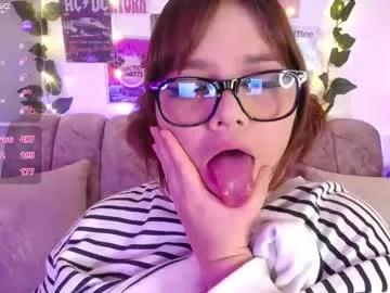 chaarlotte_1 from Chaturbate